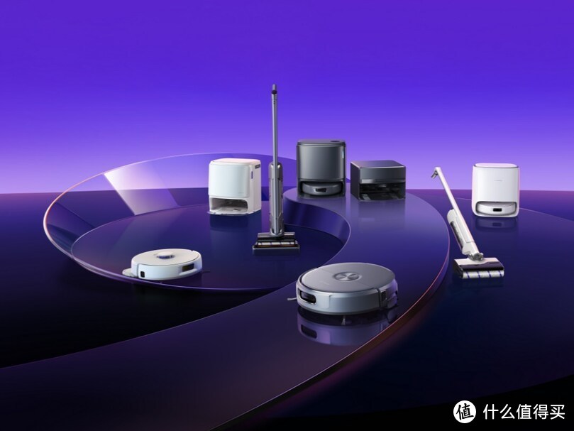 升级履带式滚布 云鲸 全新 旗舰 扫拖一体机 亮相 CES 2025